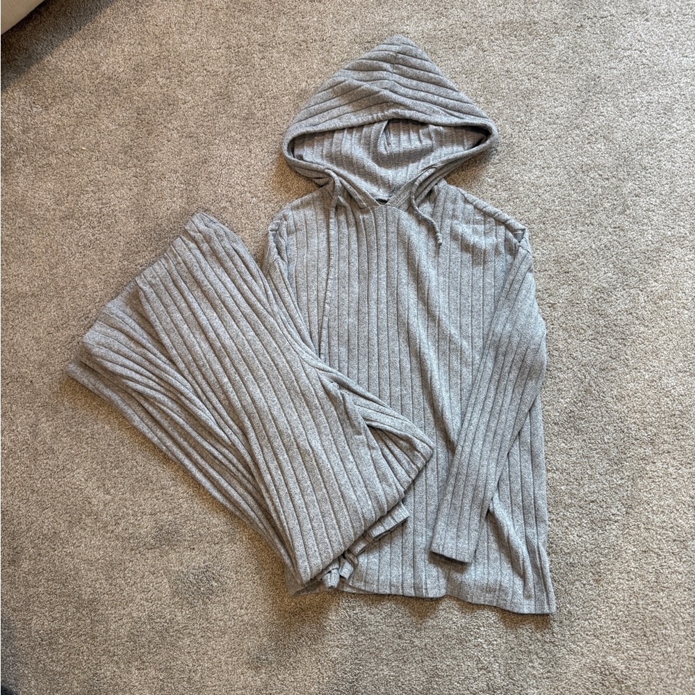 Women's Maternity Gray Ribbed Sweatshirt & Lounge Pants